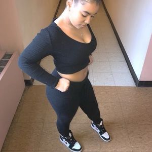 Cropped long sleeve top and leggings